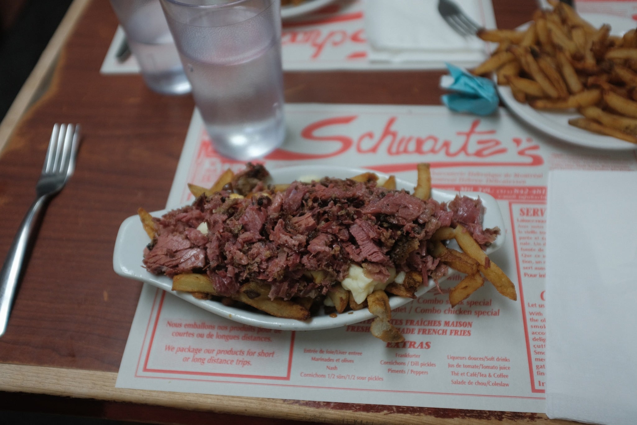 schwartz deli poutine!