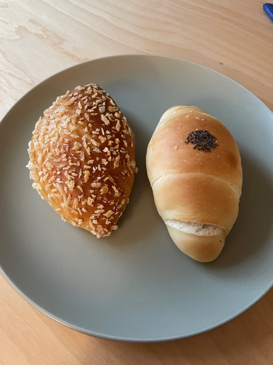 curry pan and red bean roll